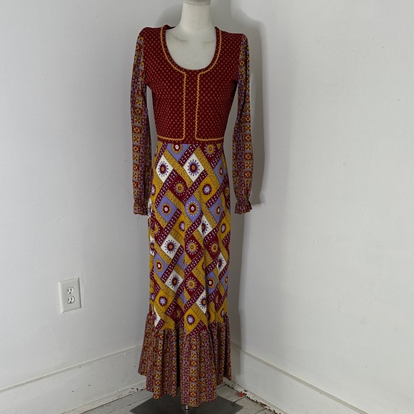 Vintage Dresses & Skirts - Vintage Boho 70s Floral Mix Print Maxi Dress